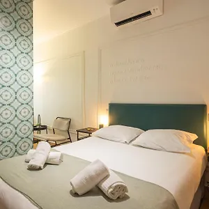 local-house-lisbon.hotels-lisbon-portugal.com/